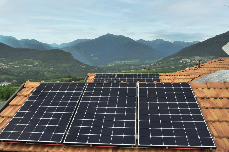 Photovoltaïque : la puissance, la durée de vie et la qualité des panneaux continuent daugmenter