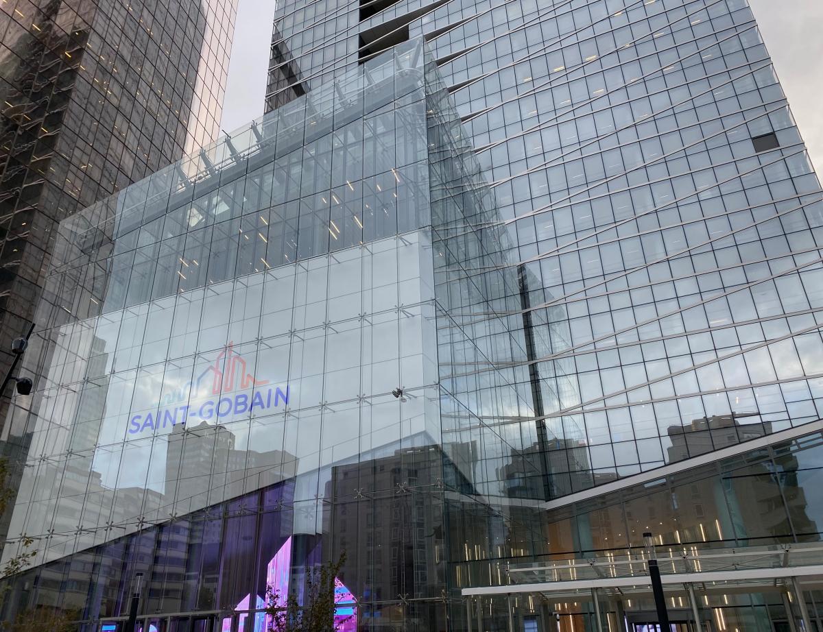 Saint-Gobain cède deux enseignes de distribution en Espagne