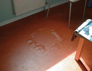 Décollement  de revêtement souple