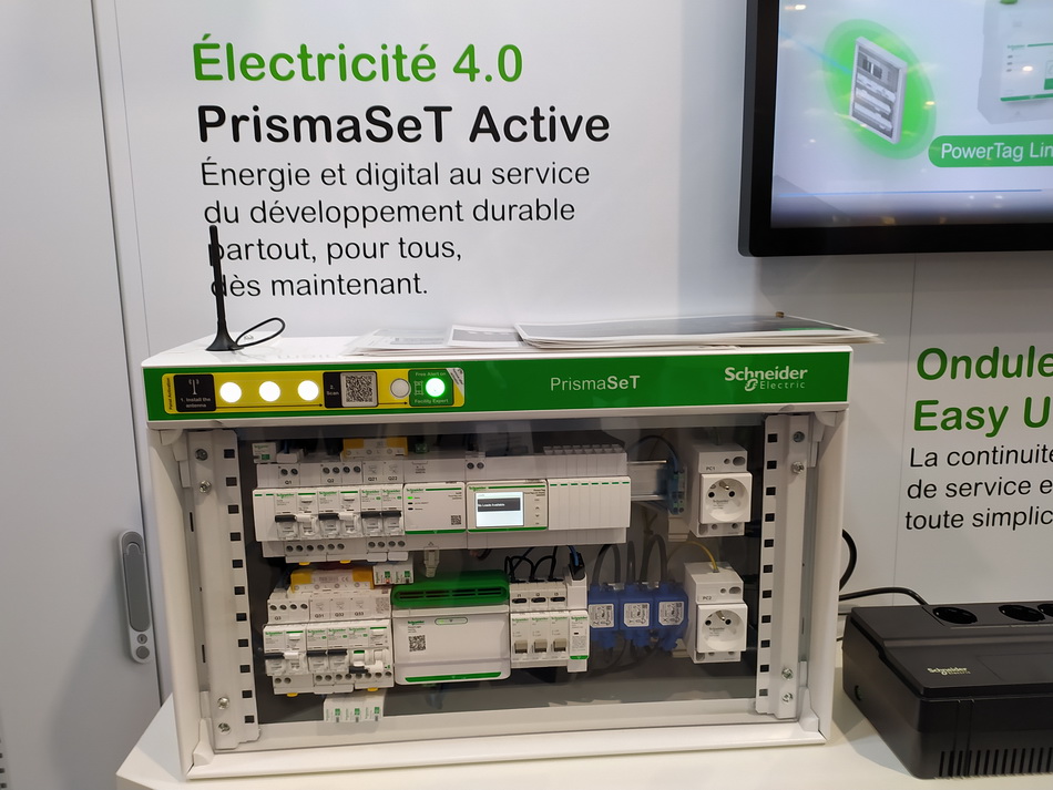 Schneider Electric présente ses tableaux électriques connectés pour le logement et le tertiaire