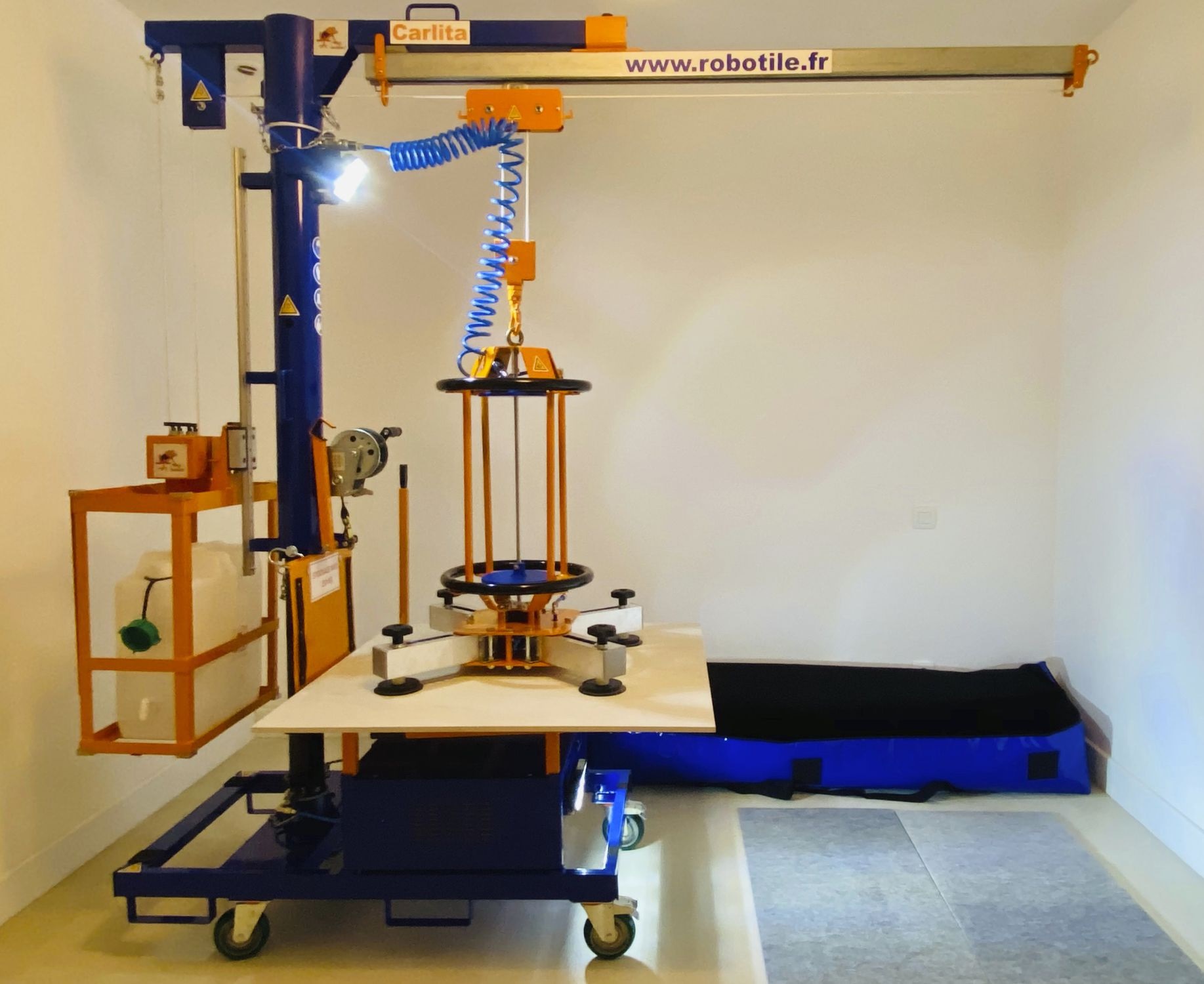 Carlita, léquipement pour carreleurs