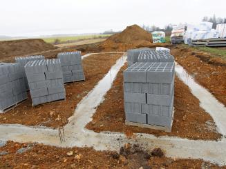 Logements neufs et mises en chantier en chute