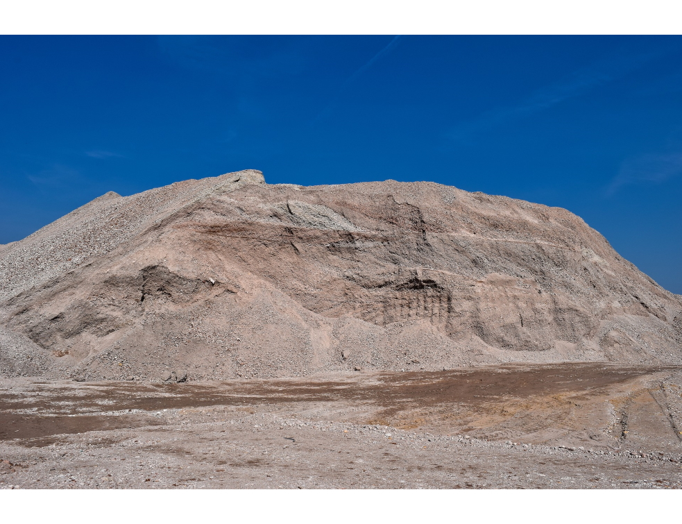 Un léger freinage des productions de matériaux de construction en novembre 2021