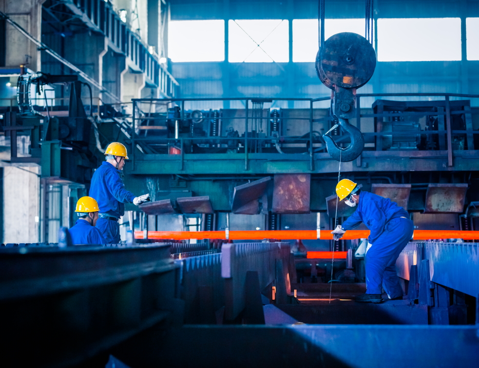 L'Etat annonce 5,6 milliards d'euros pour décarboner l'industrie