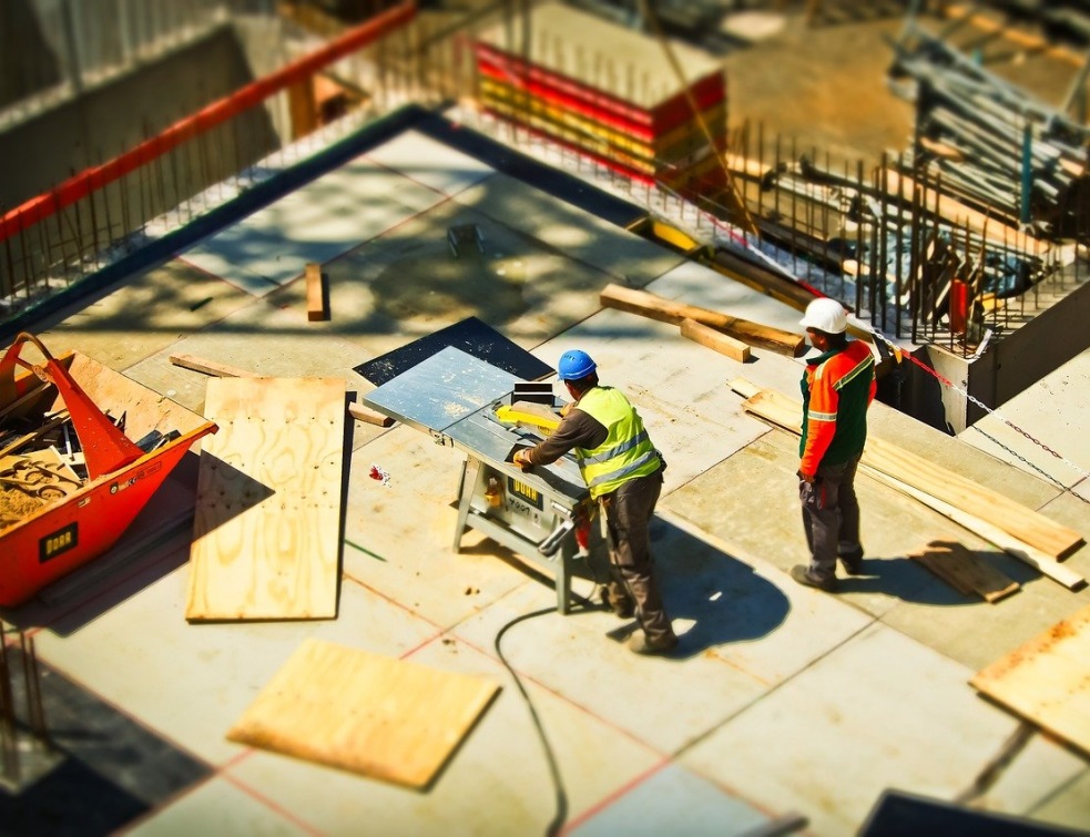 Augmentation de la construction de locaux non résidentiels entre novembre 2021 et janvier 2022