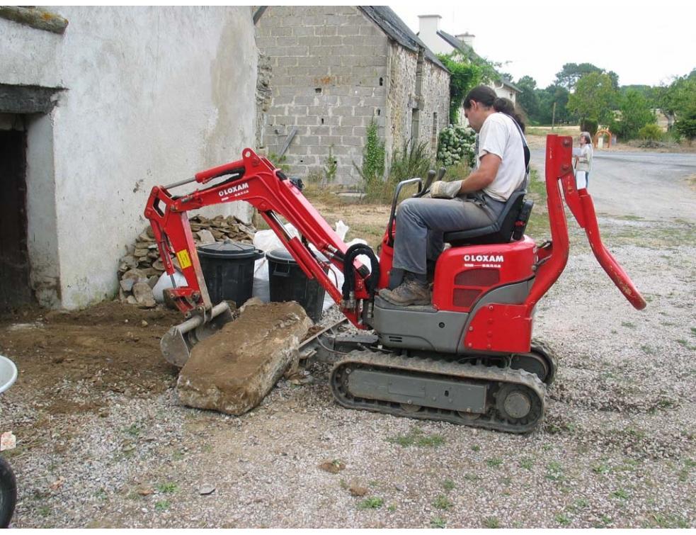La micropelle LOXAM : loutil idéal pour vos travaux cet été