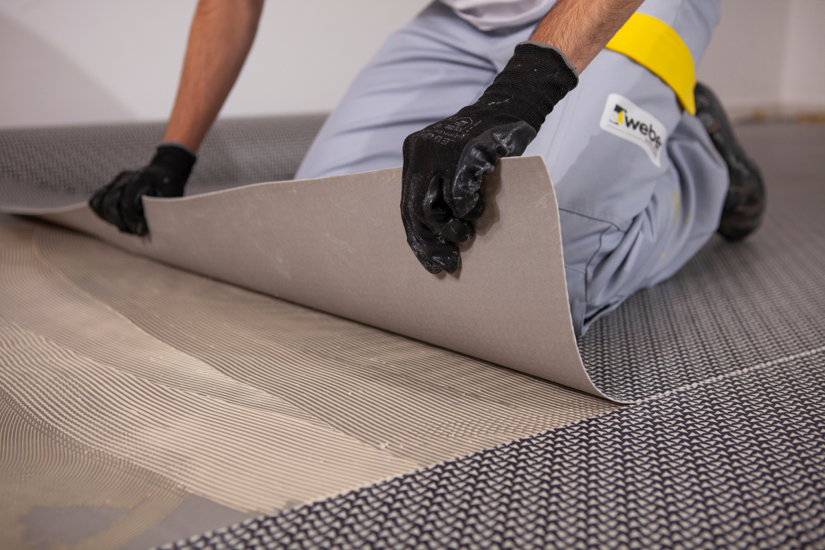 Colles et mortiers-colles, lenvironnement place lindustrie au pied du mur