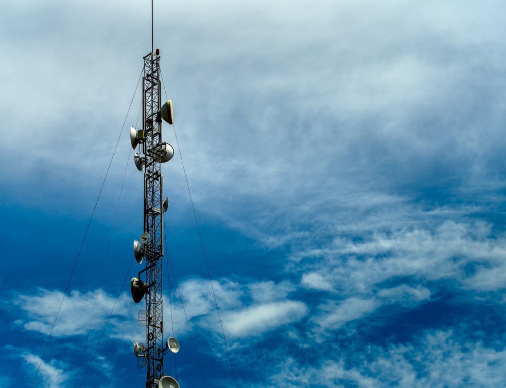 Eiffage entre sur le marché des télécoms avec l'acquisition de Snef Telecom