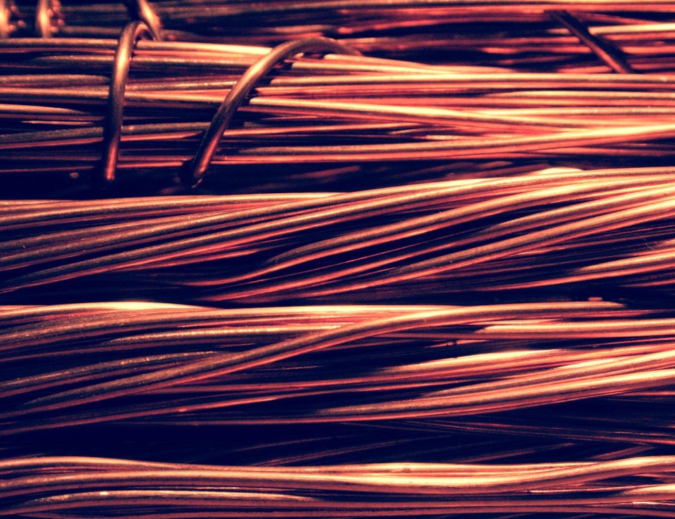 Les câbliers inquiets pour 2022 face à la flambée des coûts