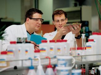 Colles, adhésifs, mastics: 3 jours pour faire avancer la recherche