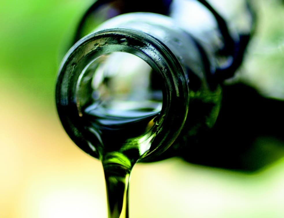 Les députés autorisent l'utilisation des huiles usagées comme carburant