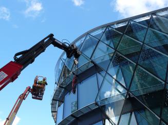 Coulisses du Bâtiment: 250 élèves visitent Beaugrenelle à Paris