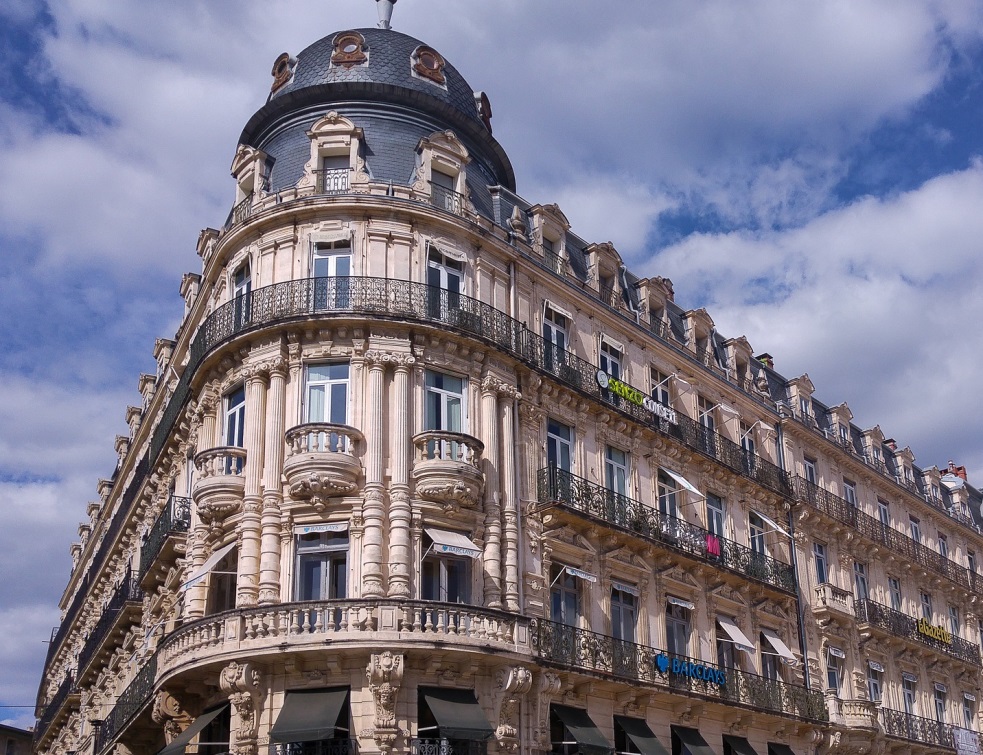 Malgré la loi, le syndic peut être choisi sans mise en concurrence