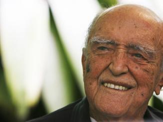 Mort du célèbre architecte brésilien Oscar Niemeyer