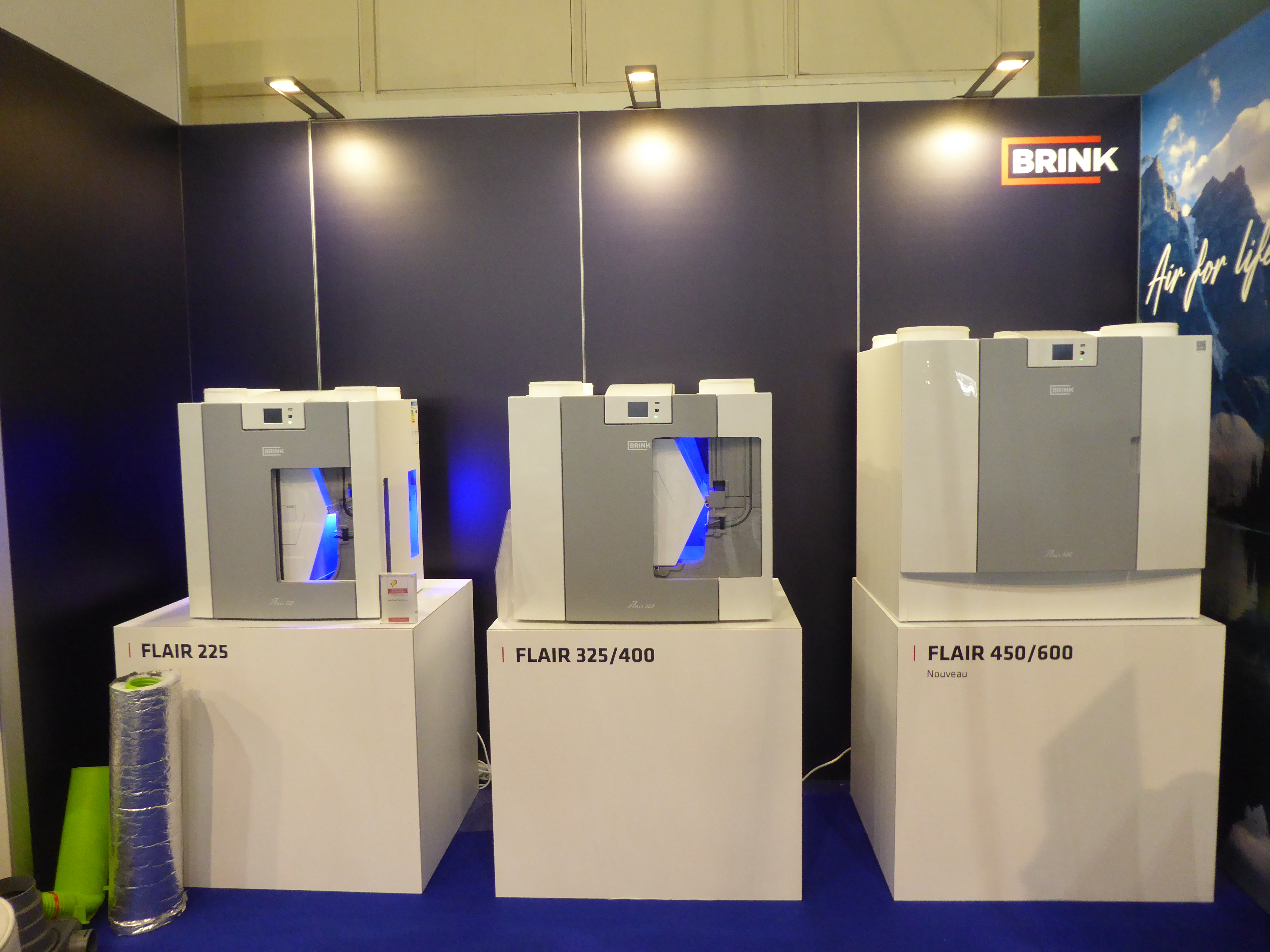 Trois caisson de ventilation double flux de marque Brink ©PP