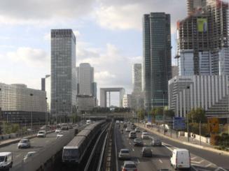 L'investissement dans l'immobilier tertiaire progresse