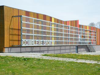 Du bois traité haute température sur un complexe sportif