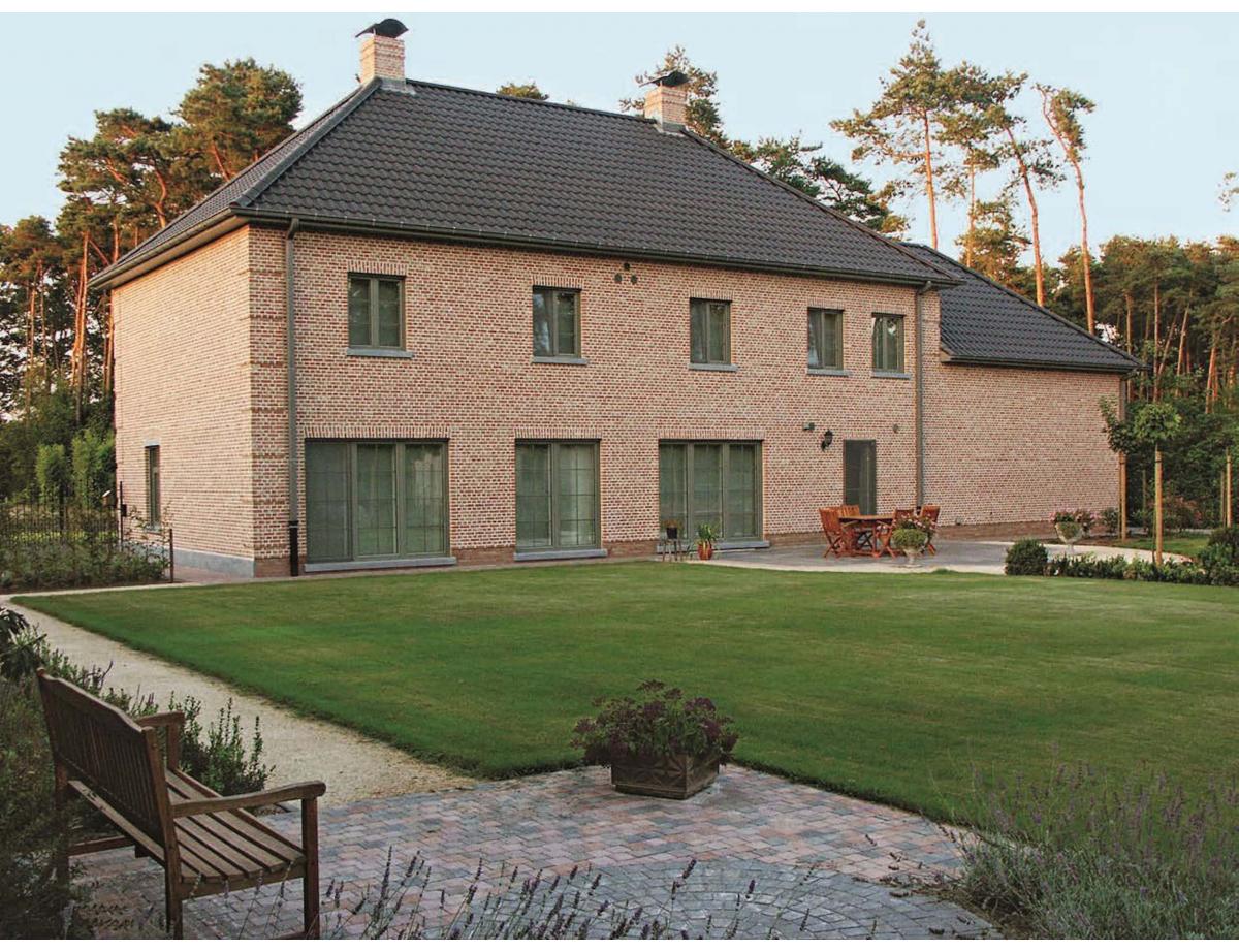 Des tuiles anti-tempête pour une toiture plus résistante