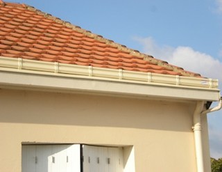 Fuite dune gouttière nantaise