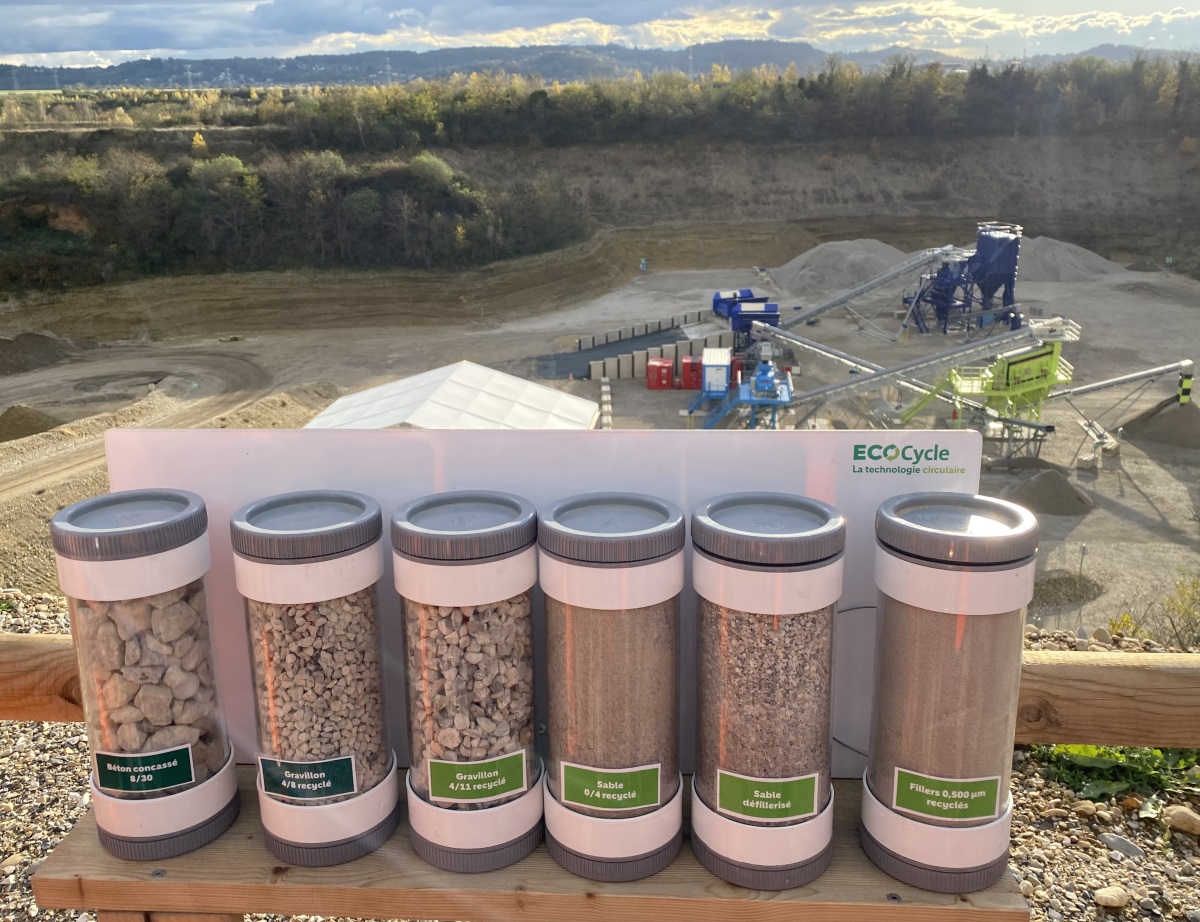 Des produits recyclés de qualité premium, devant la première installation Advanced Crushing de Lafarge