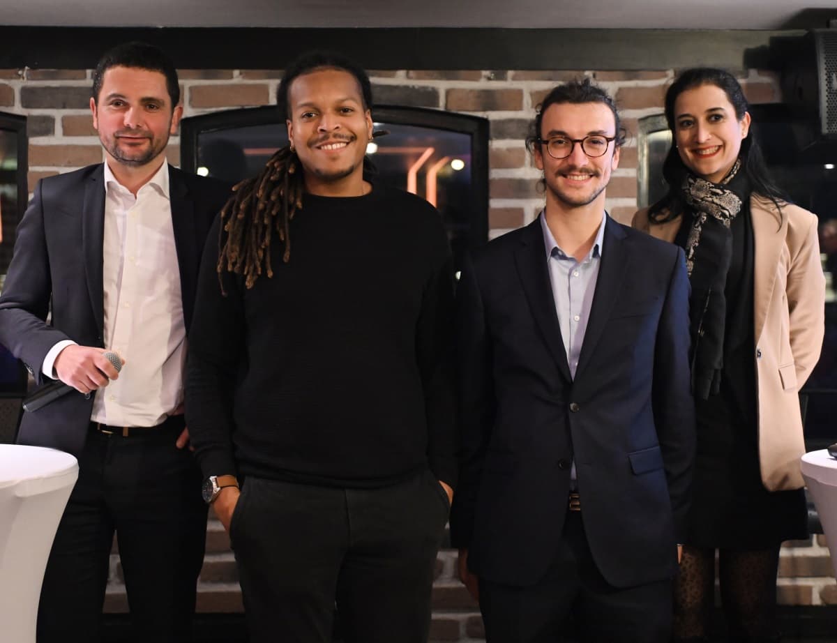 L'équipe d'Oscar lors d'une soirée en l'honneur des 2 ans du dispositif.