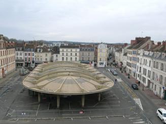 La halle de Fontainebleau sera bien démolie