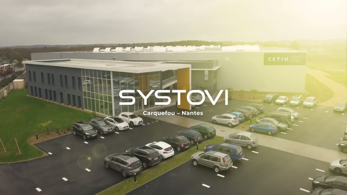 L'usine de Systovi, le fabricant français de solutions solaires, à Carquefou (44). © Systovi