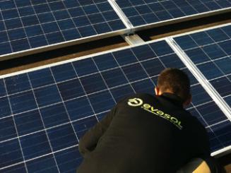 Solaire: EDF assigné pour abus de position dominante