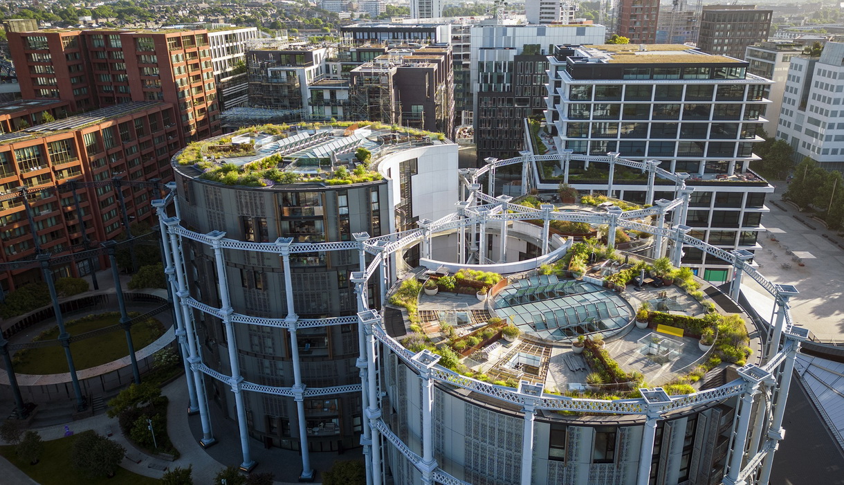Le verdissement des villes en action avec la végétalisation des toitures