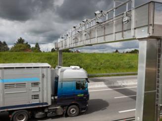 Suspension du projet décotaxe poids lourds 