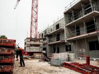 Nouveau repli des constructions neuves