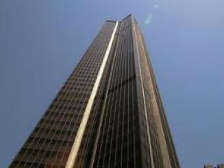 Tour Montparnasse: le désamiantage interrompu