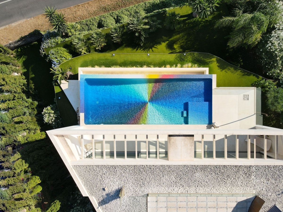 Tout savoir sur le Pool staging. © Felipe Pantone
