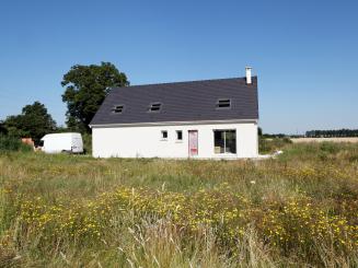 Maison France Confort prudent pour 2014