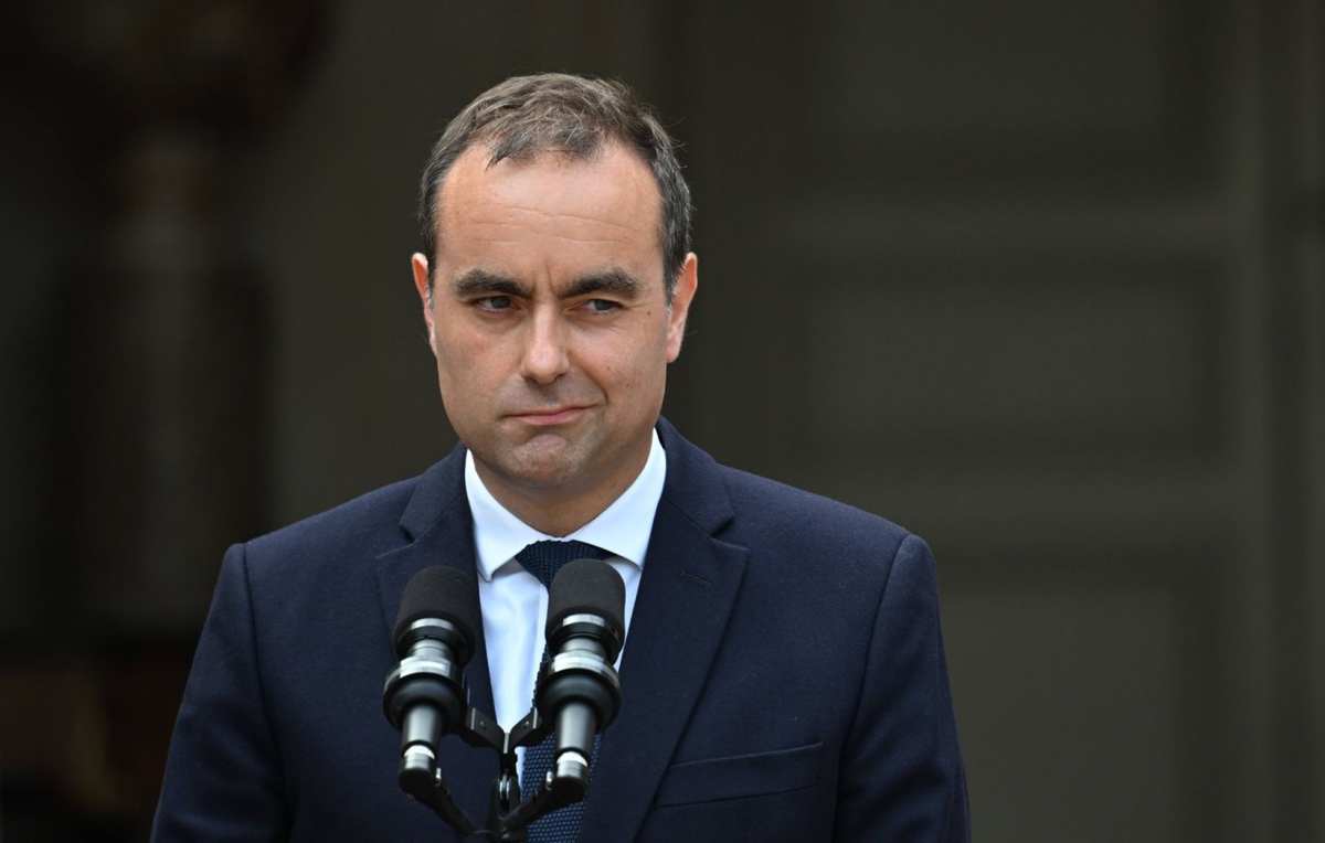 Pour M. Ferracci, le dossier de la PPE pour S. Lecornu, c'est cadeau ! © Eric Tschaen / Pool