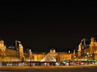 Extinction des façades la nuit: les bâtiments publics à l'index