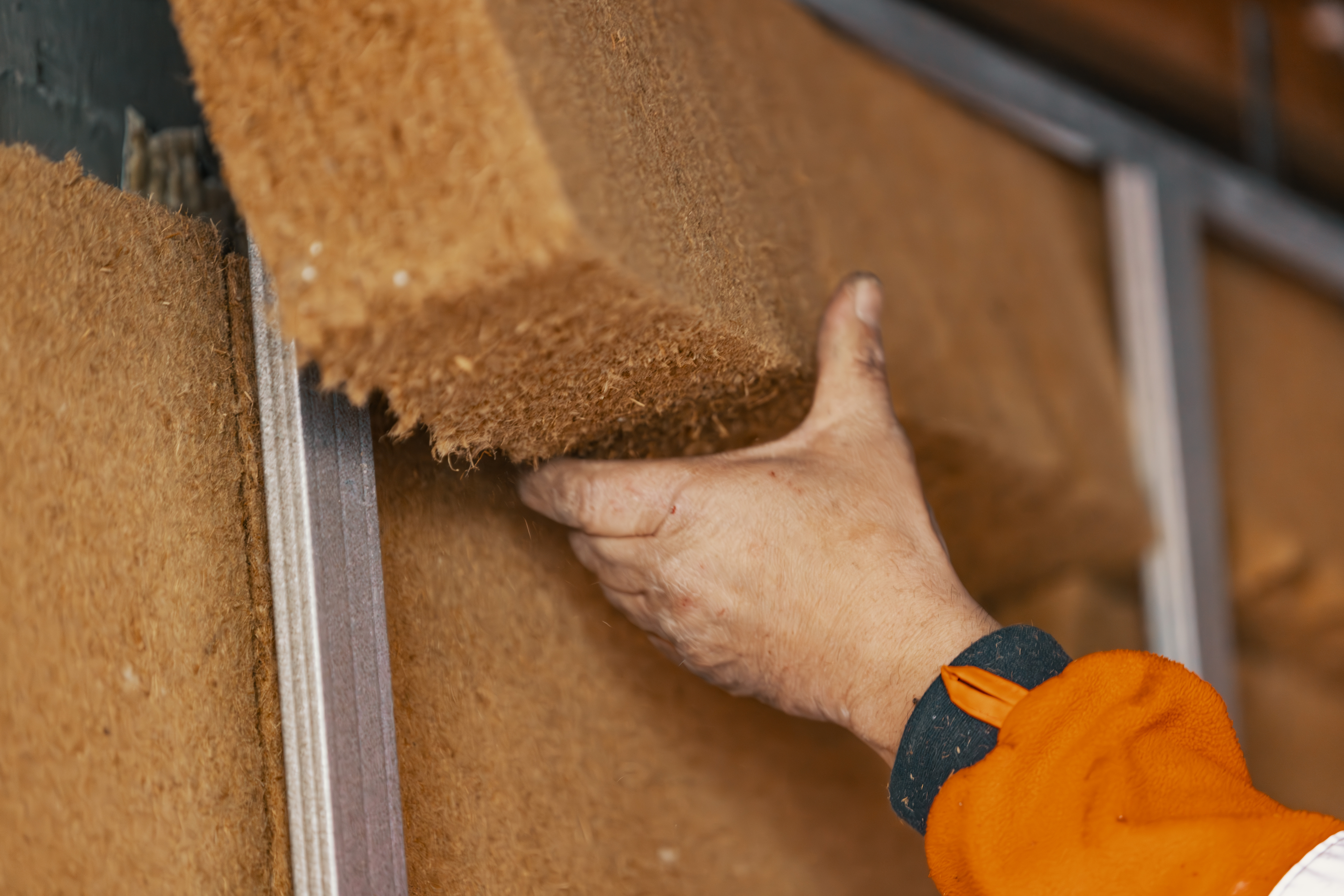 Cet isolant semi-rigide est fabriqué à partir de fibre naturelle de bambou cultivé dans lUE et bientôt localement. © Fiboo