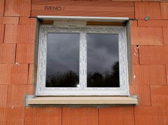 Une fiche complète pour bien fixer les menuiseries dans le neuf