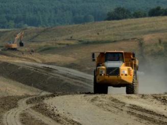 Royal tente de rassurer le secteur des Travaux Publics