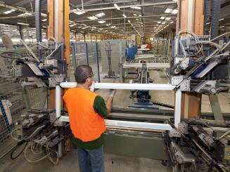 Menuiserie : Lapeyre mise sur la qualité "made in France"