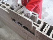 Blocs béton à joint mince : un système pour résoudre les coupes