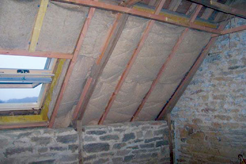 Isolation des maisons bois : cap sur les produits bio