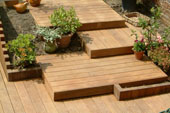 Terrasse bois, une construction tout terrain (suite 4)
